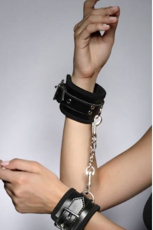 A7792 cuffs; podstavljene kožne lisice - 7heaven
